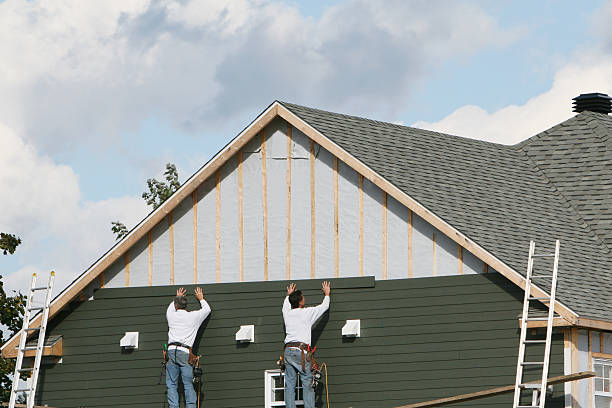 Professional Emergency Siding Repair technician working in Bethel, MN